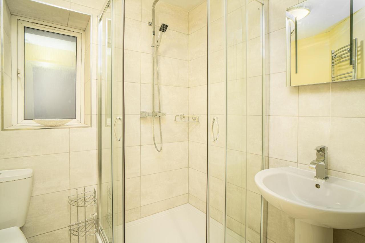 Coastal - Centre Apartment Swansea